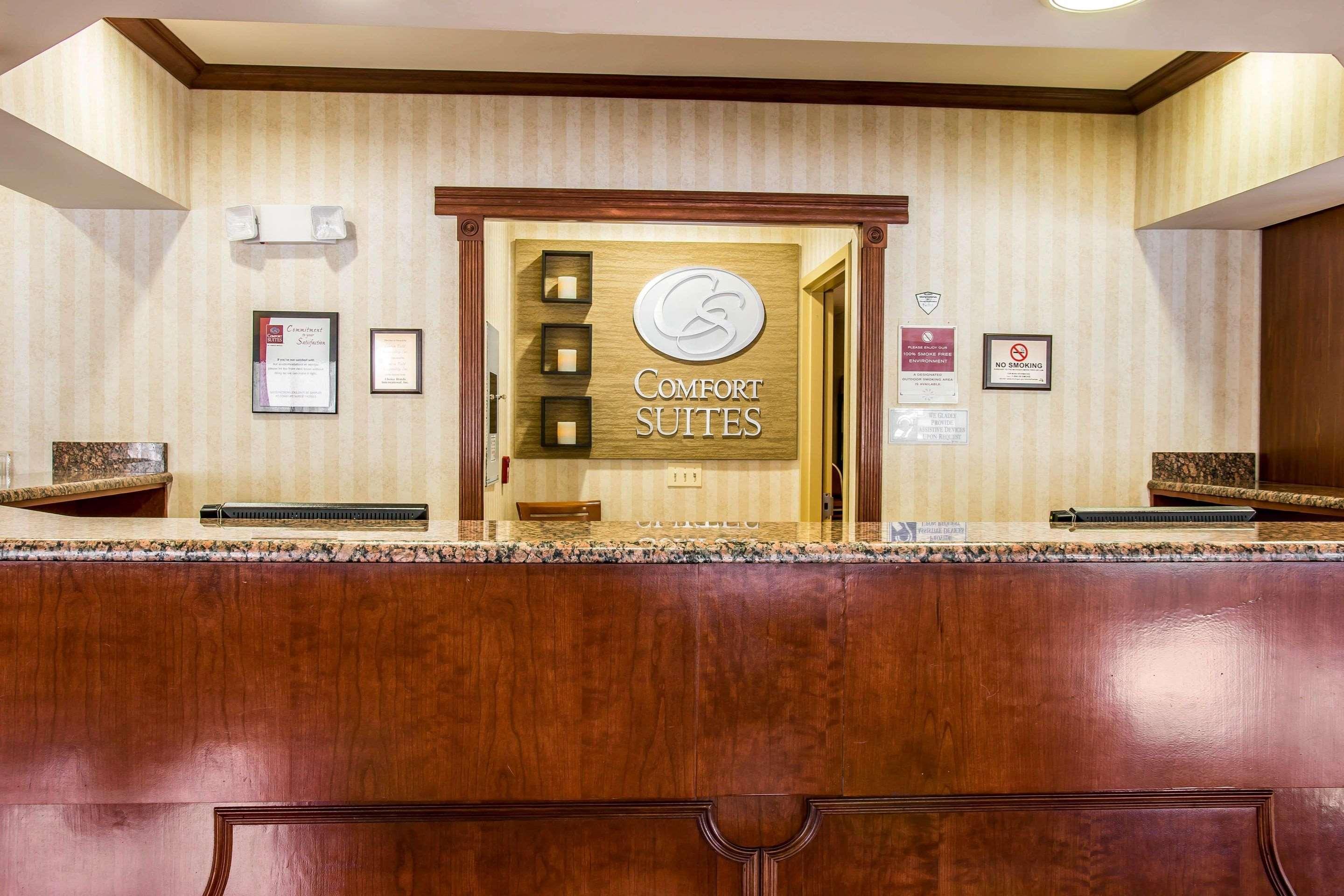 Comfort Suites Canton - Detroit Ngoại thất bức ảnh