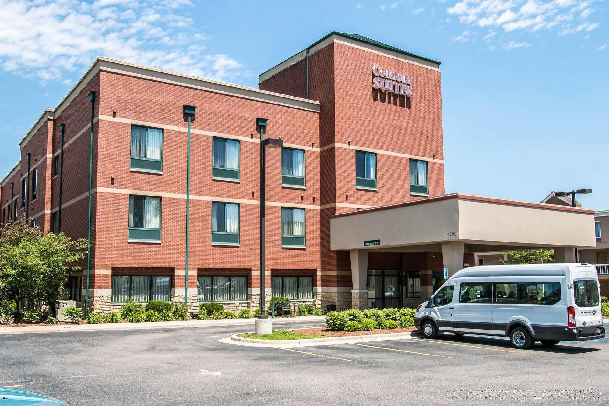 Comfort Suites Canton - Detroit Ngoại thất bức ảnh