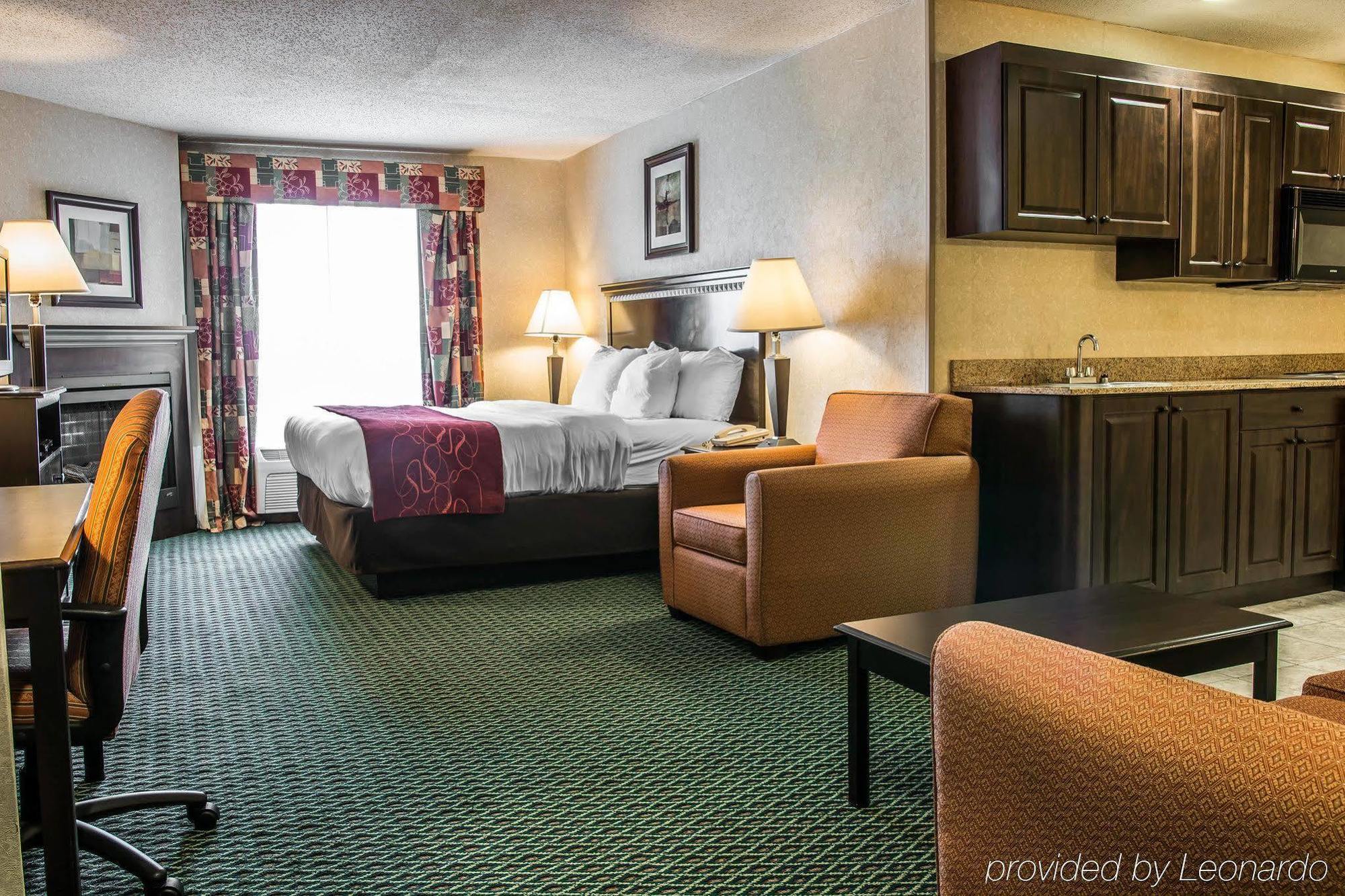 Comfort Suites Canton - Detroit Ngoại thất bức ảnh