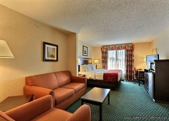 Comfort Suites Canton - Detroit Ngoại thất bức ảnh
